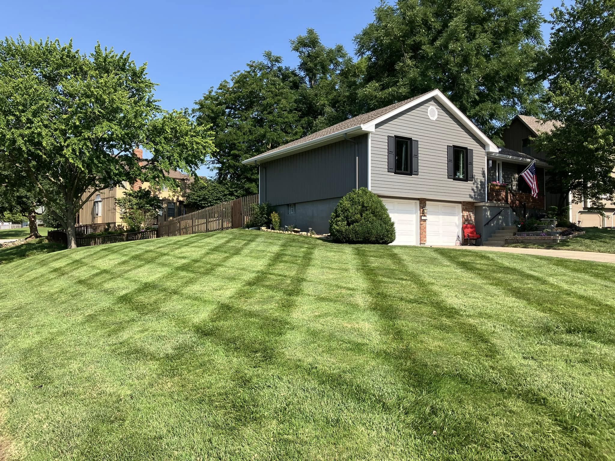 Corner lot finish with clean stripes